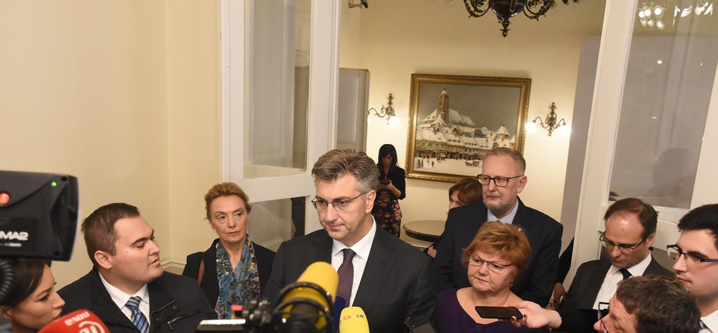 Predsjednik Vlade se zakonski ne može izuzeti od imenovanja šefova diplomatskih misija i konzularnih ureda